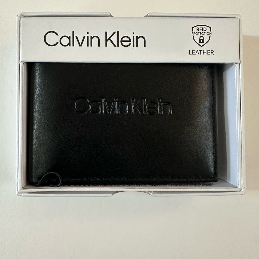 Calvin Klein Black Leather RFID Card & Key Holder